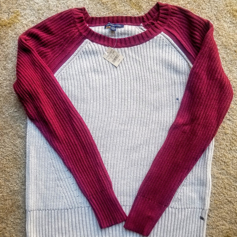 American Eagle Outfitters Sweater
